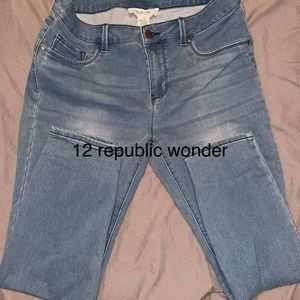 Size 12 republic wonder